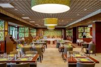 Restaurant at Lake Heviz in Hotel Danubius Health Spa Resort Aqua - ✔️ ENSANA Thermal Hotel Aqua**** Heviz - Aqua Hotel Heviz